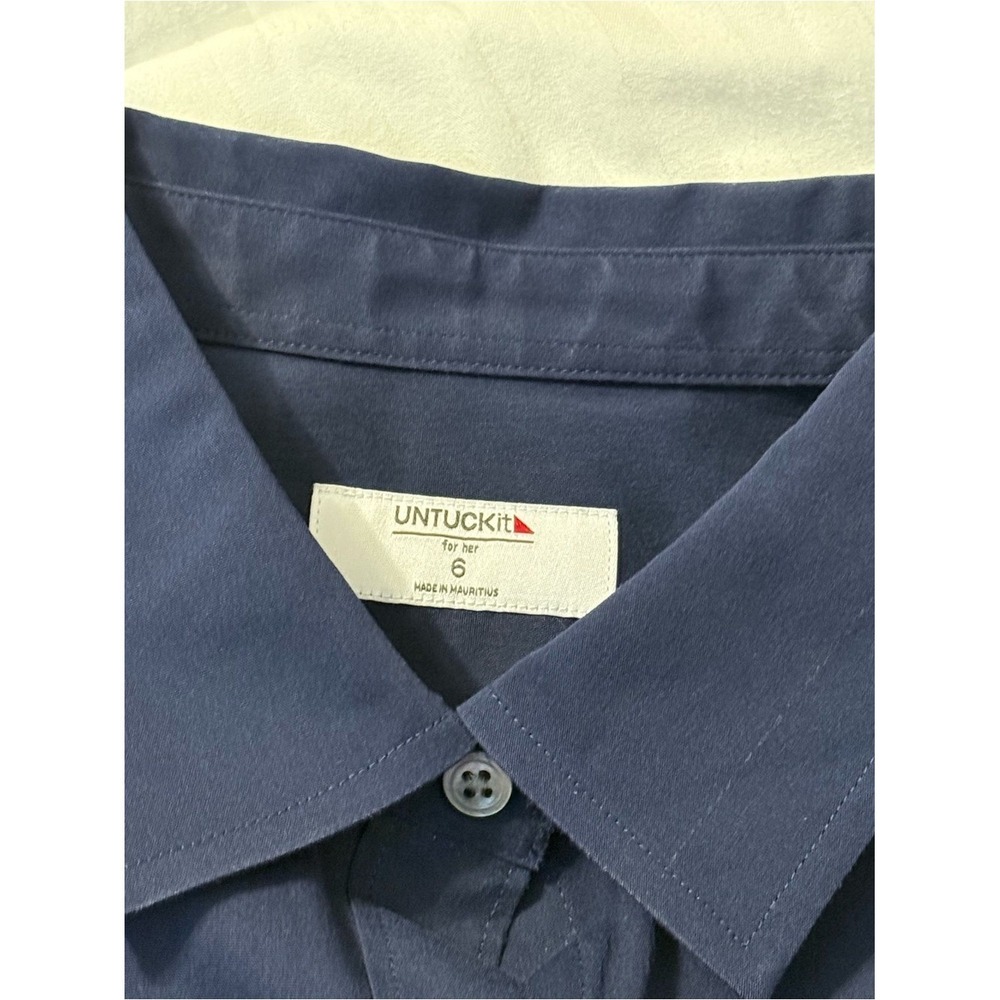 UNTUCKit Bella Navy Blue Button Down Shirt Regular Fit Long Sleeve Size 6 - Picture 2 of 7